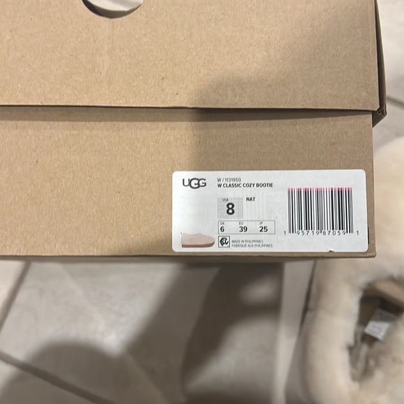 Classic cozy bootie NEVER WORN - Picture 4 of 4